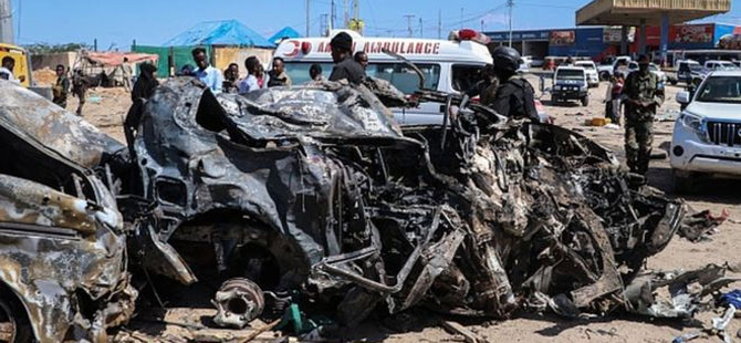 Somali’deki saldırıyı üstlenen Eş Şebap örgütü ‘onlarca kişiyi öldürdüğü için’ özür diledi!