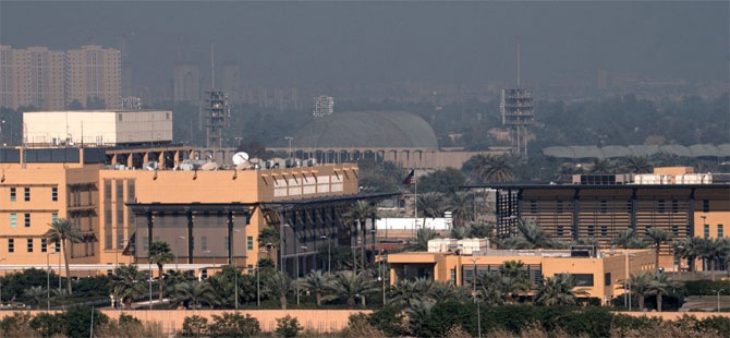 Bağdat’ta Yeşil Bölge’de ABD Büyükelçiliği yakınına 2 adet füze düştü