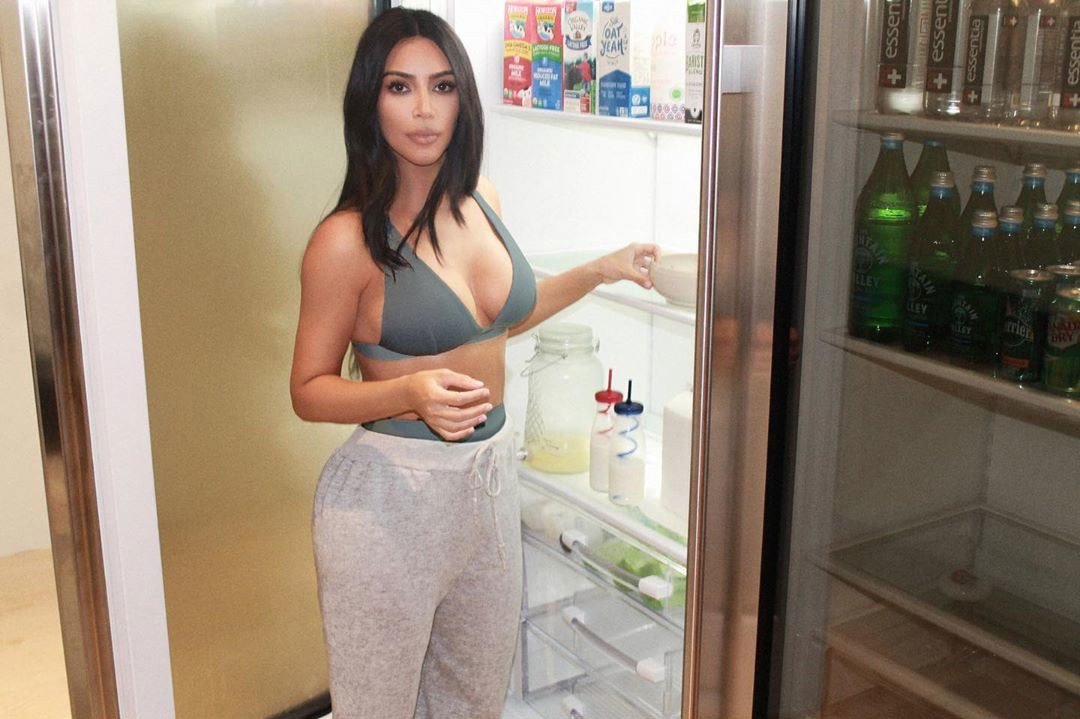 Kim Kardashian’dan boşanma iddiaları sonrası cesur pozlar