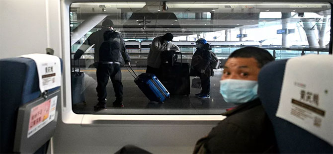 Çin’in Vuhan kentinde metro kısmen faaliyete geçti