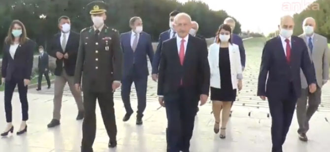 Kılıçdaroğlu ve CHP’li vekiller Anıtkabir’de