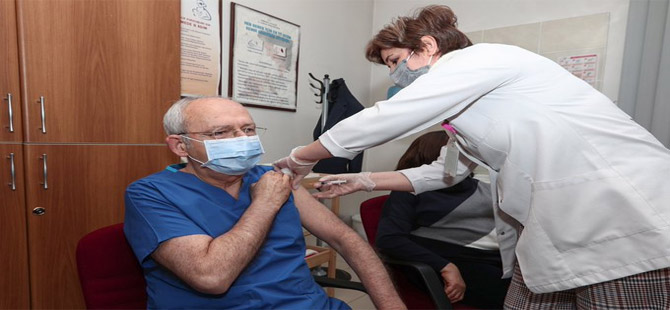 Kılıçdaroğlu: Eşimle birlikte ikinci doz Koronavirüs aşımızı yaptırdık