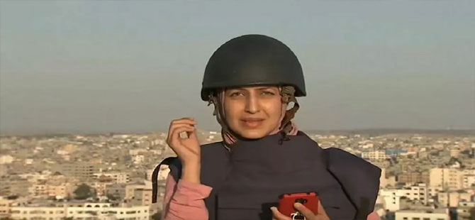 Gazze’de füzeler canlı yayın sırasında gazetecileri teğet geçti