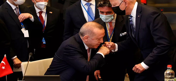Erdoğan’ın danışmanından Financial Times’a fotoğraf tepkisi!