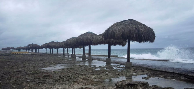 Ida Kasırgası, Küba’nın batı kıyılarında etkisini göstermeye başladı