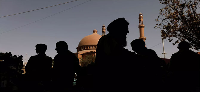 Kabil’de camiye düzenlenen bombalı saldırıyı IŞİD üstlendi