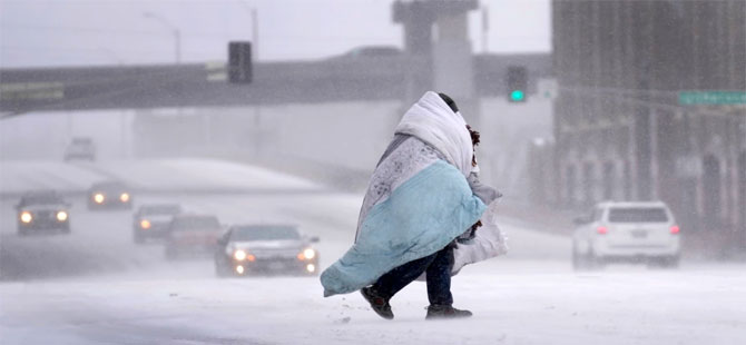 ABD’de en az 240 milyon kişi kara kışın etkisinde