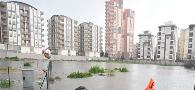 Antalya’da sel felaketi: 1 kişi yaşamını yitirdi!