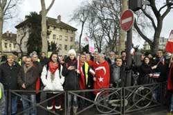 Türkler Fransa'ya aktı