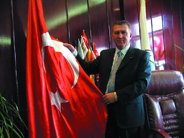 Rüşvetten mahkum olan AKP'li belediye başkanı istifa etti