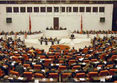 Meclis Atatürk için toplandı