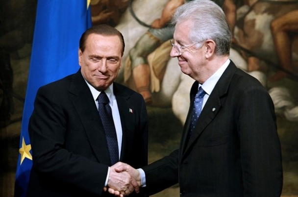 Berlusconi umudu Monti'ye bağladı