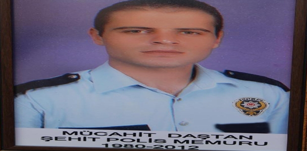 Şehit polis, Erzurum'daki köyünde toprağa verildi